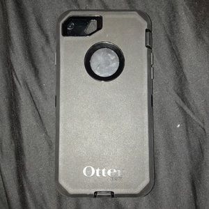 Black iPhone 7/8 otter box